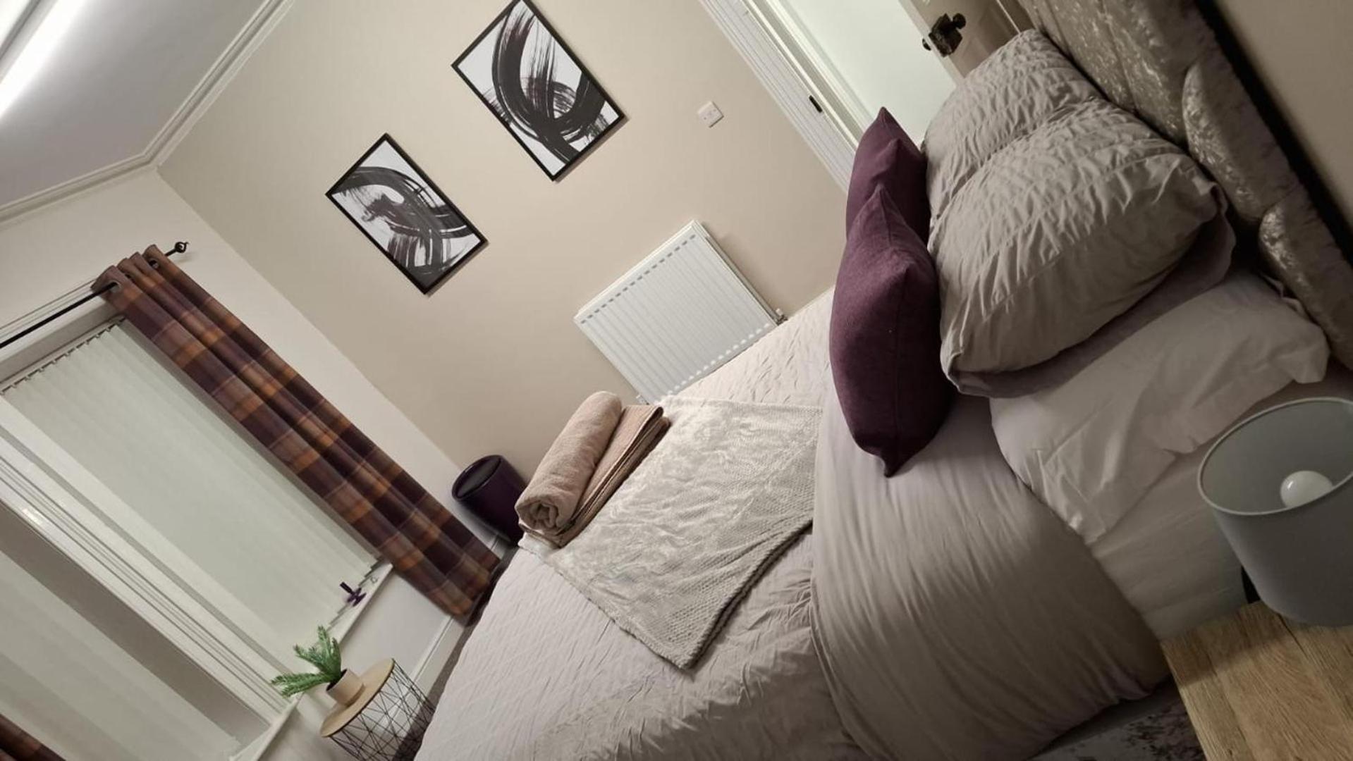3 Bed Cozy Antrim Apartment With Great Views Exterior foto